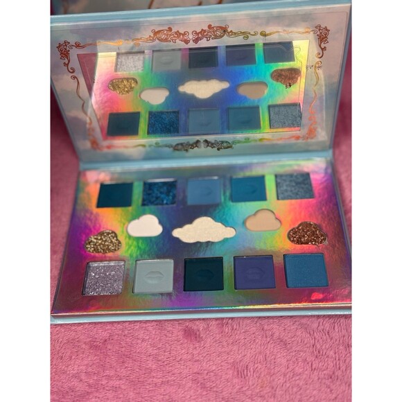 New! Head In The Clouds Eyeshadow Palette Spoiled Lips Cosmetics BNIB BNWT - Picture 4 of 8